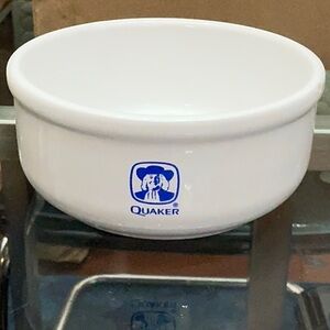 Vintage Quaker White Ceramic Bowl